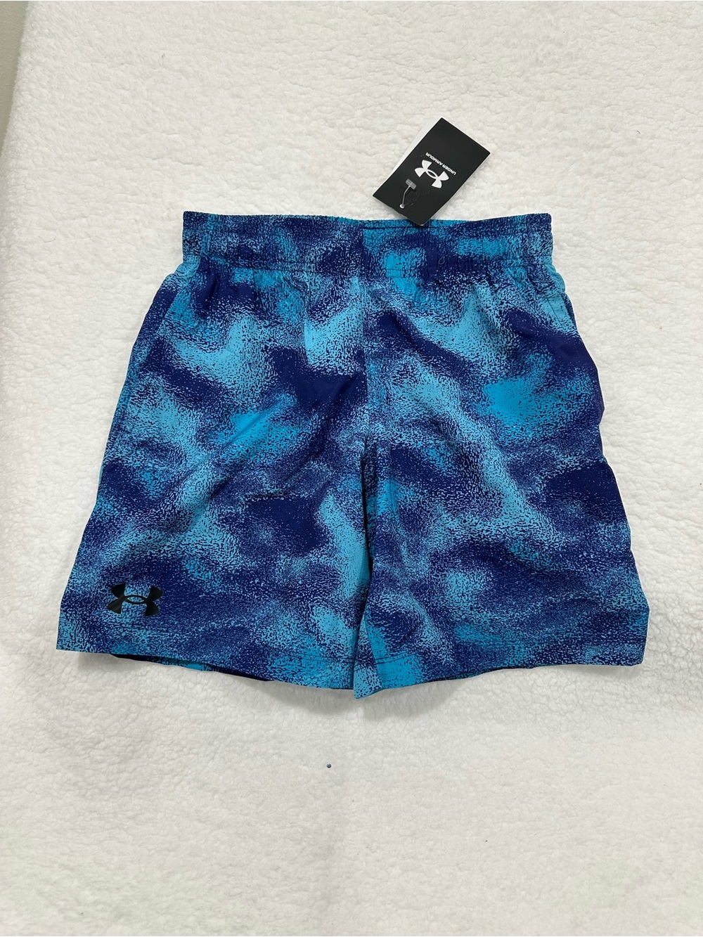 Boys Small Under Armour Shorts